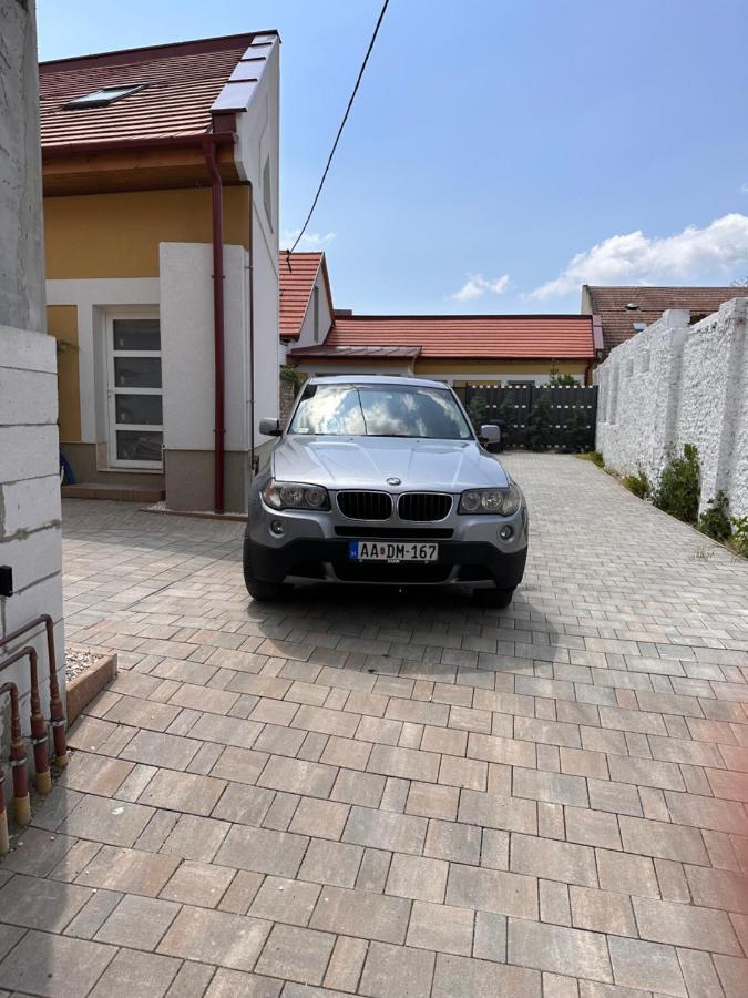 Infinity Apartman Esztergom Exterior foto