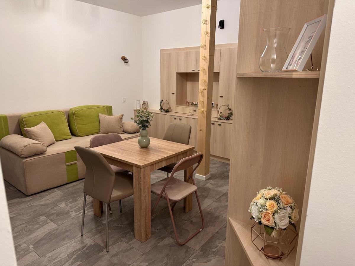 Infinity Apartman Esztergom Exterior foto